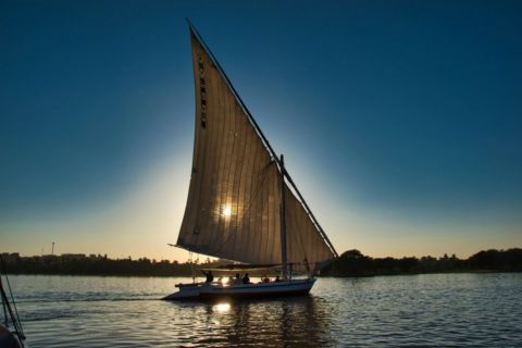 Luxor: Private Sunset Felucca Sailing on the Nile